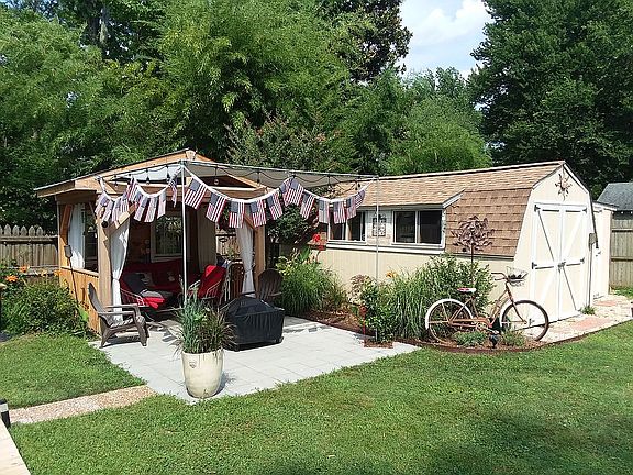 3rd image of 7109 Tanya Ave