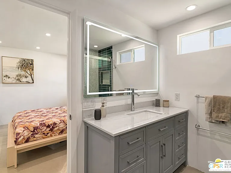 1405 E Tachevah Dr — Photo 17