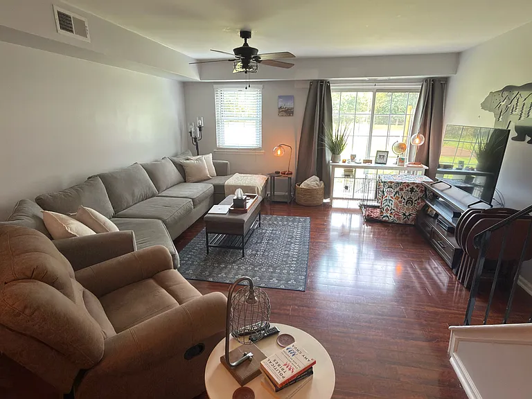 7 Yorktown Ct #7 — Photo 15