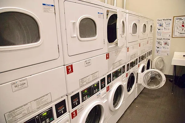 Rented by City Vista Inc | media 23