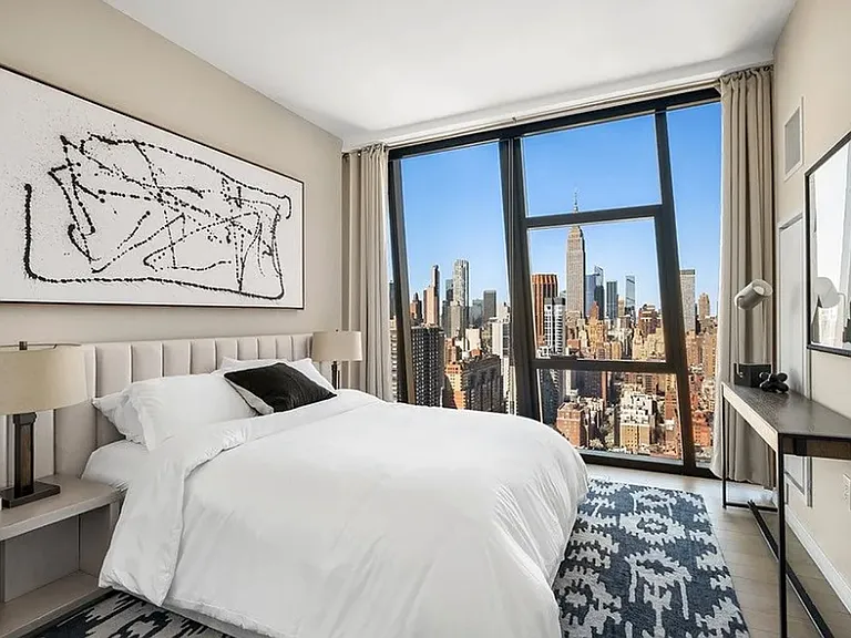 626 1st Ave #W34B — Photo 3