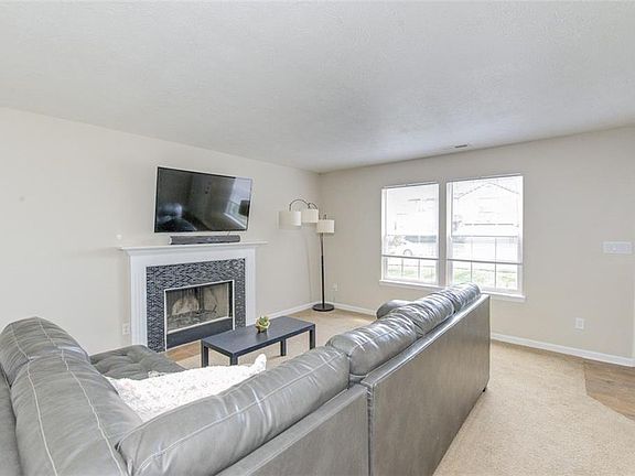3rd image of 3906 Knapsbury Ln