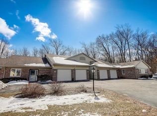 280 Meadow Ln, Poynette, WI 53955