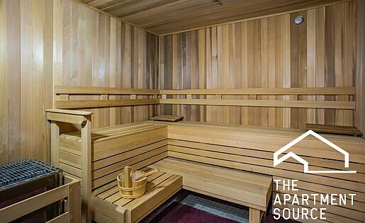 637 Wells 2bed 2bath — Photo 9