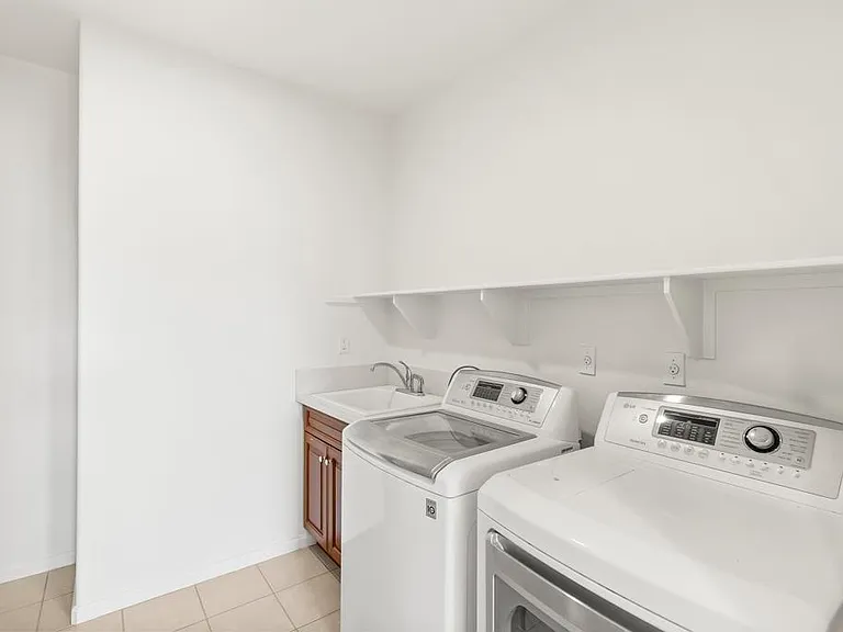 6820 Lopez Canyon Way — Photo 43