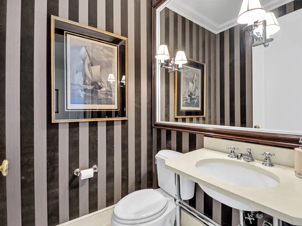 400 East 51st Street image 12 of 18