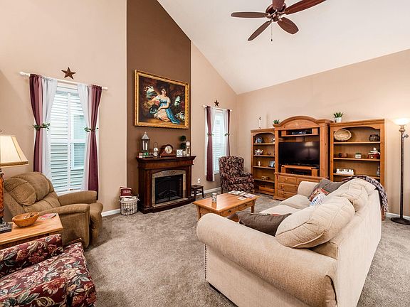 4th image of 4274 White Spruce Ln