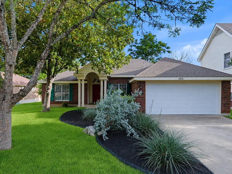 2912 Shotgun Ln — Photo 3