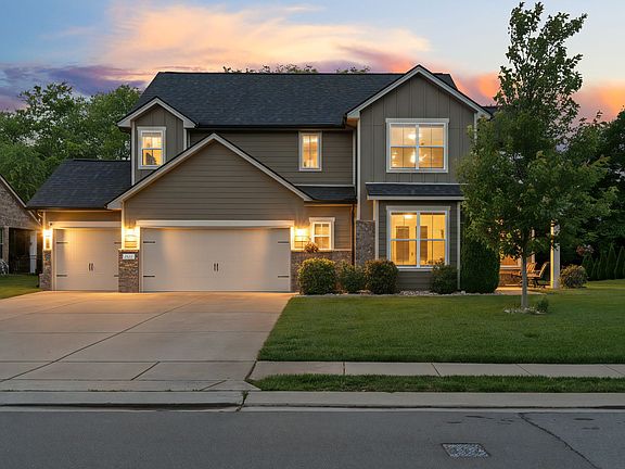 2nd image of 2622 Kingfisher Dr