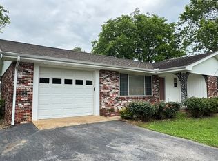 101 Hickory Ln, Sweetwater, TN 37874
