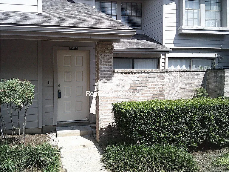 13427 Garden Grove St #750 — Photo 9