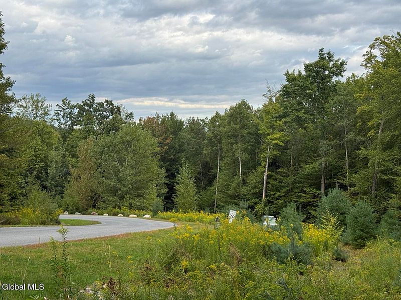 5th image of 101 Watershed Drive