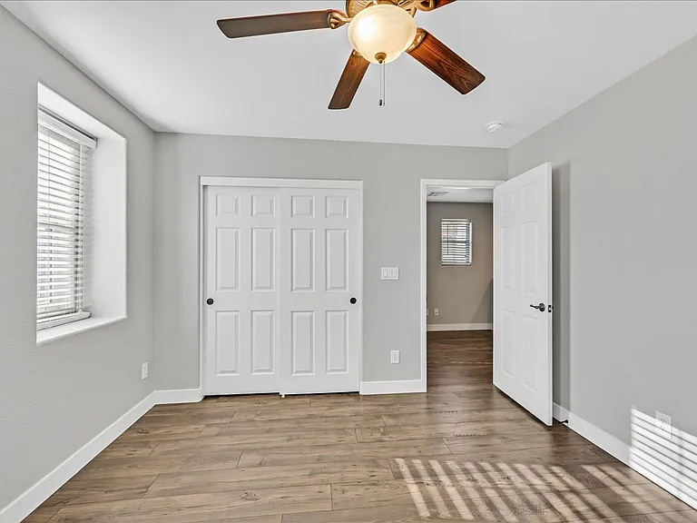 7912 Ivy Run St — Photo 20