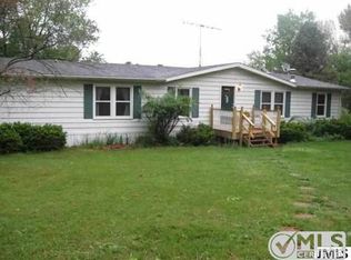 14178 Erie Rd, Albion, MI 49224