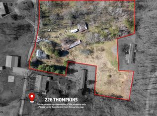 226 Tompkins Rd, Robbins, TN 37852