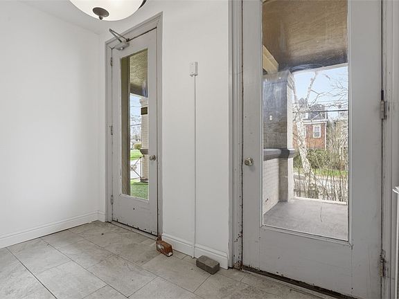 4th image of 813 S Braddock Ave APT 4