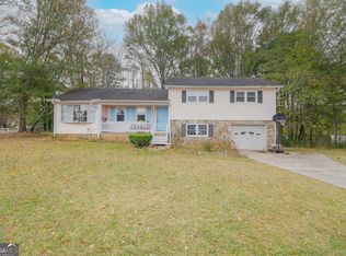 101 Bascomb Dr, Woodstock, GA 30189