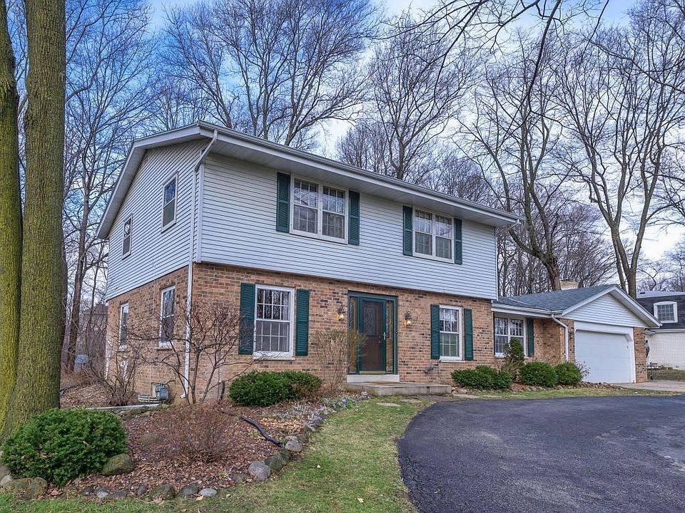 1st image of 6563 N Crestwood Dr
