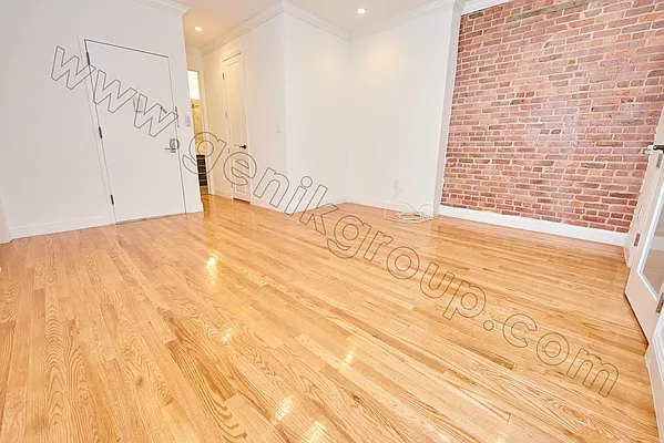 Rented by Genik Group Corp | media 21
