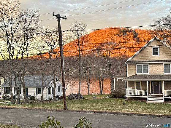 2nd image of 73 Lake Road