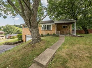 2801 Oneill Dr, Bethel Park, PA
