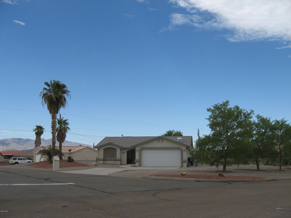 1st image of 2824 Seville Ln