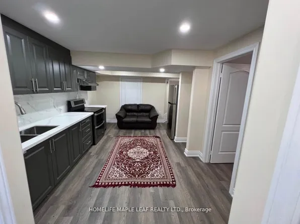 92 Robert Parkinson Dr, Brampton, ON L7A 0Z3