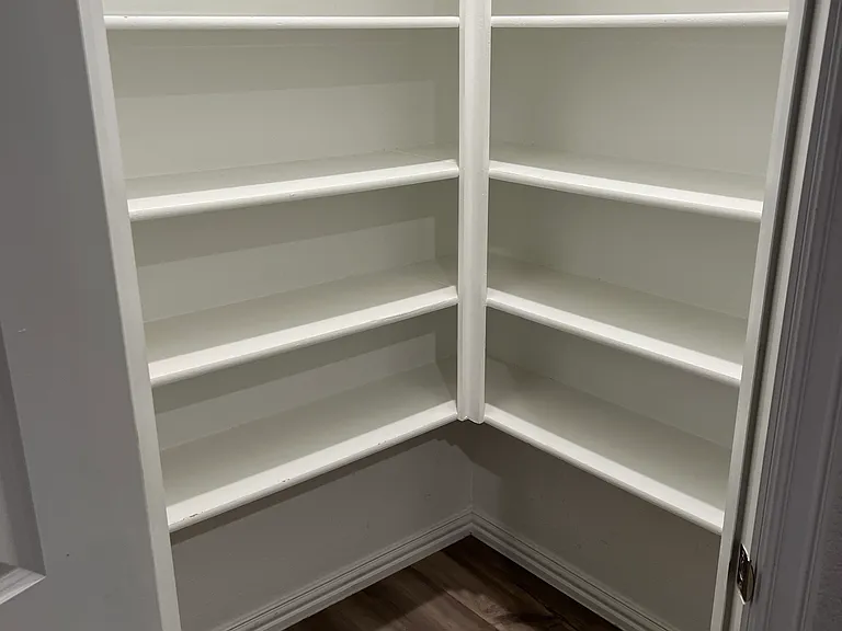 1425 Rolling Fox Dr — Photo 3