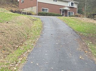 161 Ashbaugh Rd, Jeannette, PA