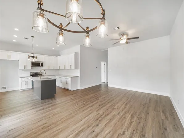 4818 Paula St #A, Houston, TX 77033