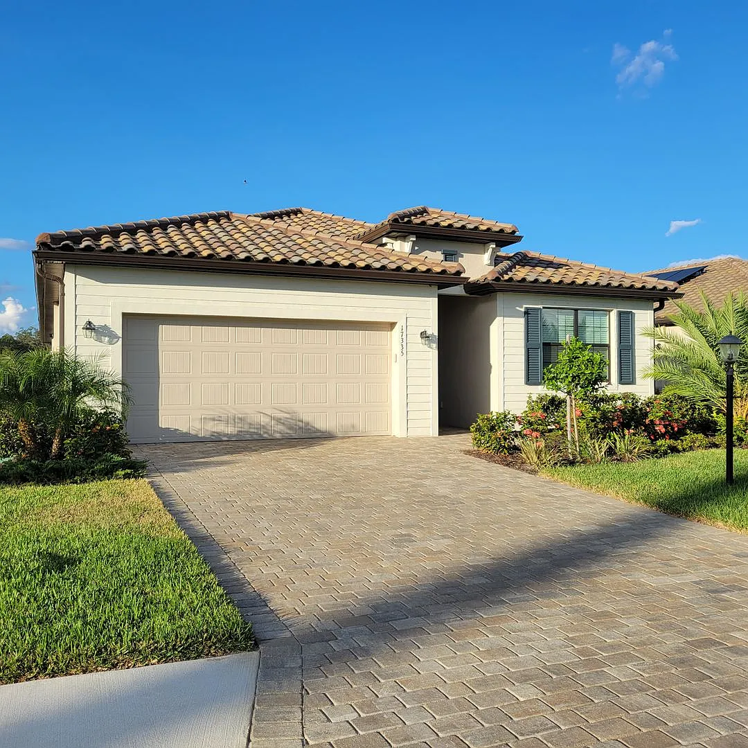 Annual turnkey furnished 3/3 SFH in "Green" gated community in Bradenton — Photo 1