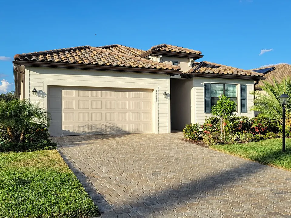 17335 Blue Ridge Pl