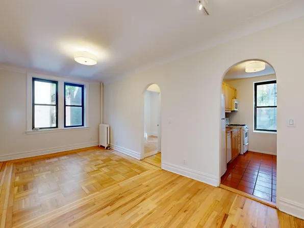 199 Bleecker Street image 1 of 10