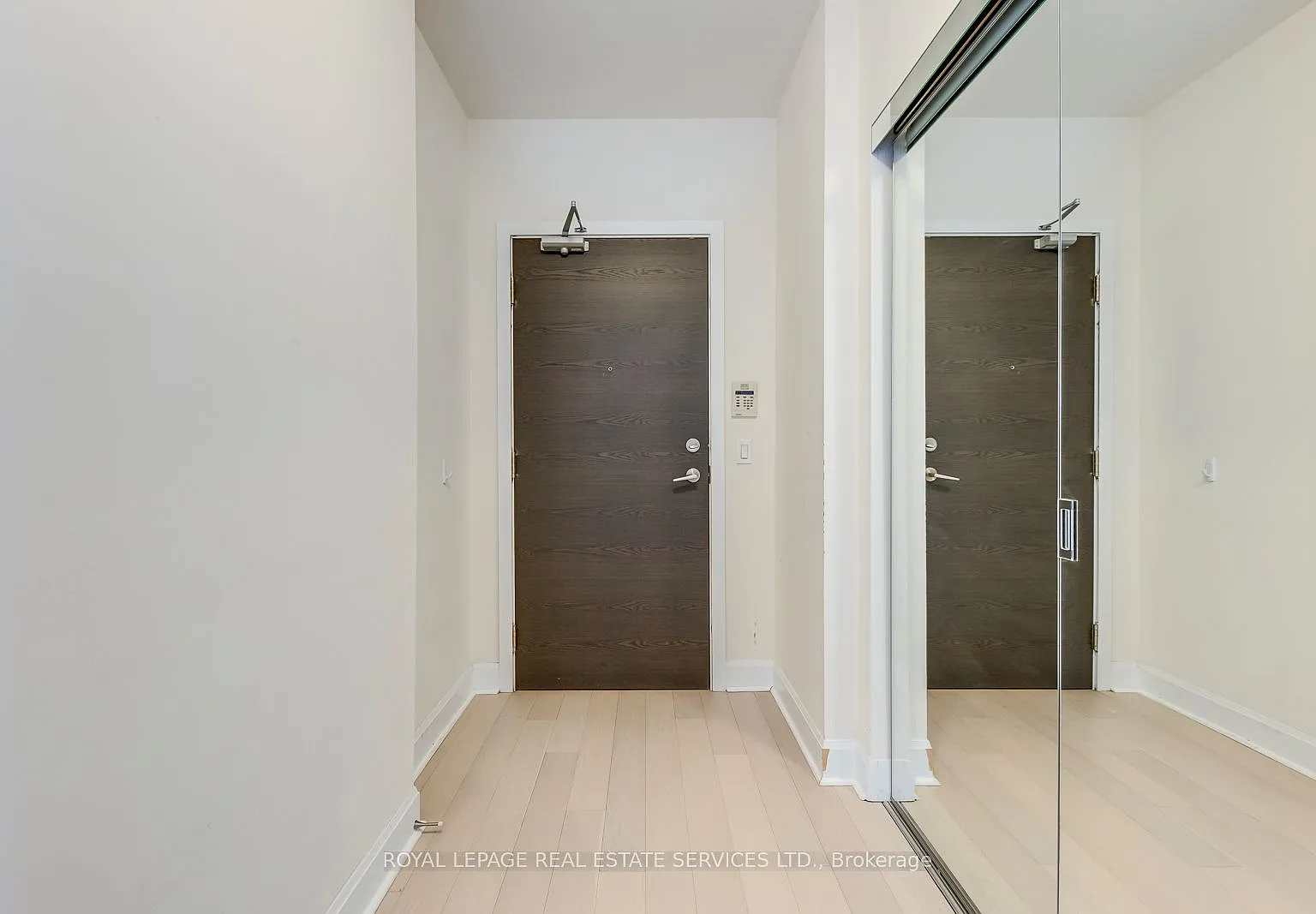 3 bed, $4,200 — Photo 4