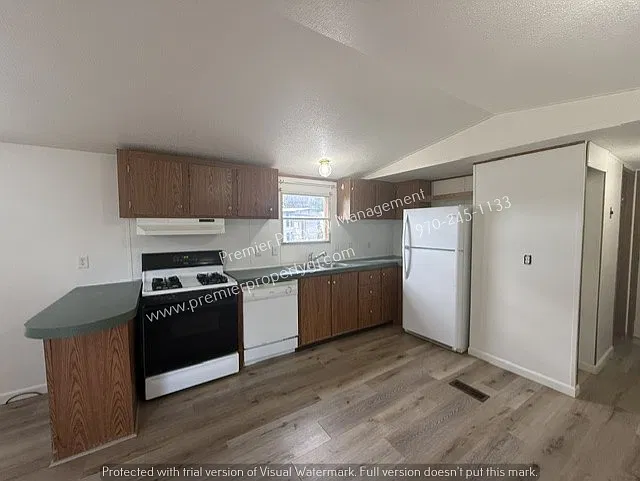 2 bed, 1.5 bath, $1,050 — Photo 4