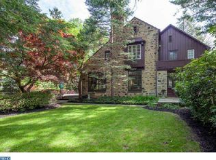 1215 Wendover Ave, Bryn Mawr, PA 19010