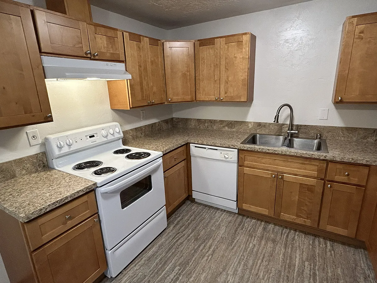Building Photo - 1446 Bishop Rd SW #B-2
