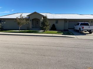3740 City View Dr, Rapid City, SD 57701