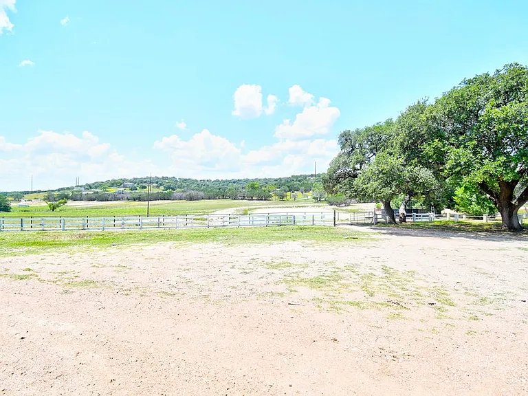 155B Nimitz Dr — Photo 28
