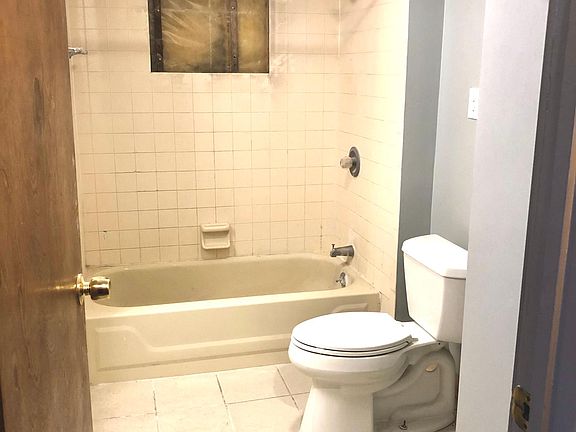 3rd image of 618 Linden Ave