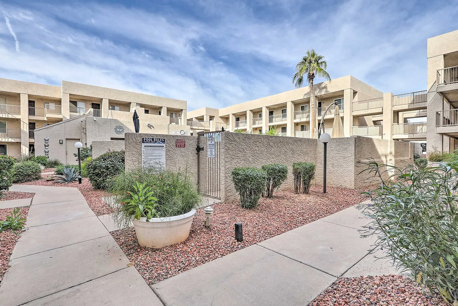 2 bed, 2.0 bath, 850 sqft, $3,600 — Photo 4