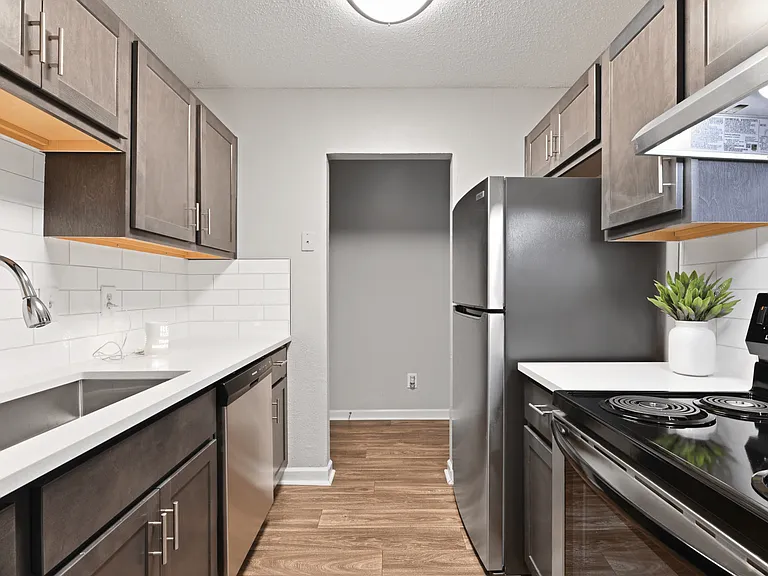 Premier Apartments — Photo 11