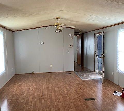 3rd image of 3386 Julia Ct