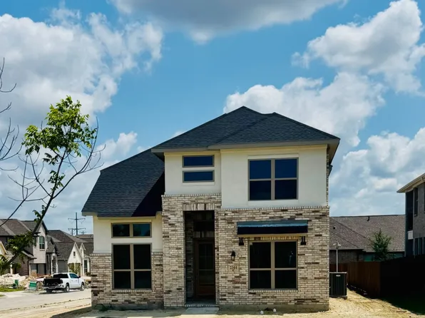 2344 Butler Ave, Fate, TX 75087