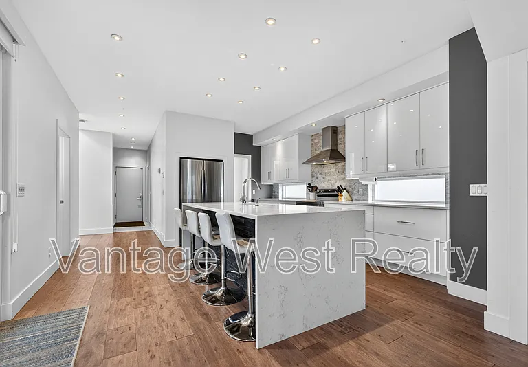 3859 Carrall Rd #1 — Photo 5