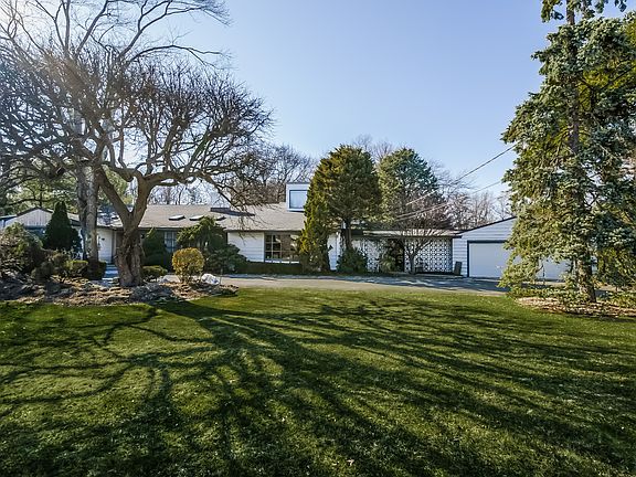 2nd image of 12 Stonewall Ln