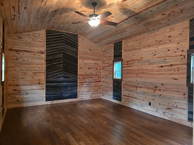 4680 Forestmanor Dr — Photo 3