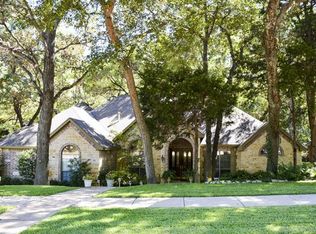 916 Trail Wood Ct, Cedar Hill, TX 75104