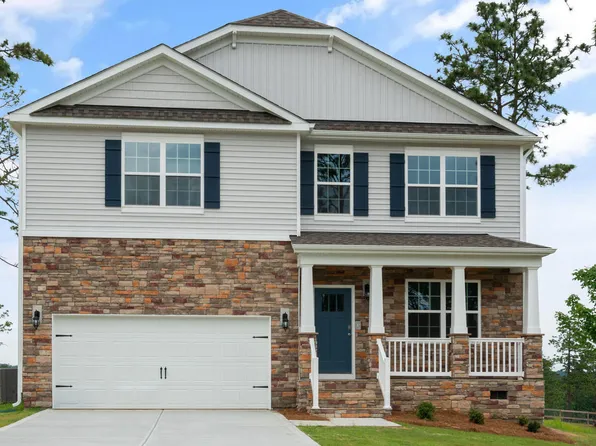 3001 Platinum Cir, West End, NC 27376