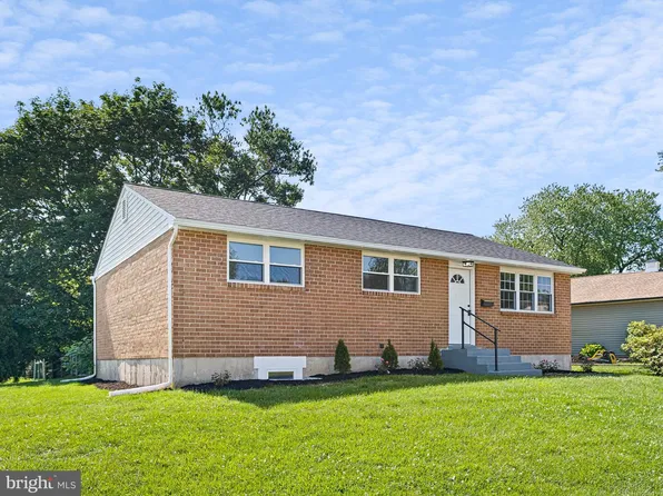 26 Farragut Ln, New Castle, DE 19720
